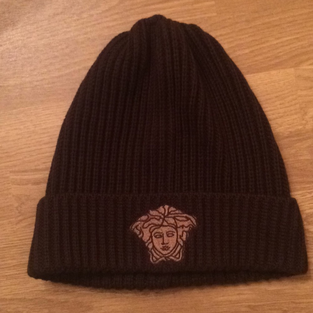 Versace classic Medusa logo ribbed hat